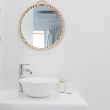 Kalypso Vacation Naxos Town بيت للعطل *
